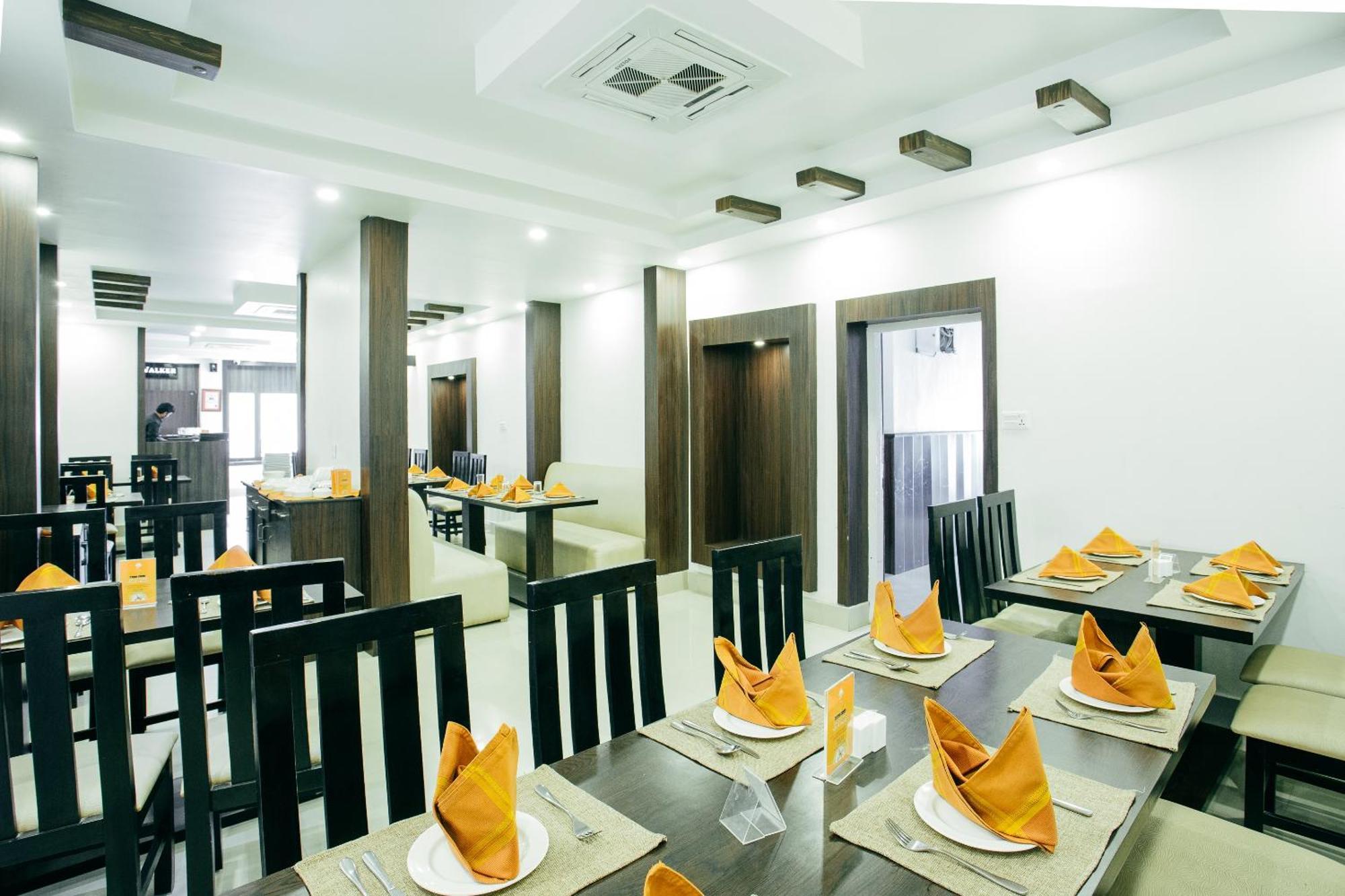 Oyo 11474 Gangaur Regency Boutique Hotel Káthmándú Exteriér fotografie