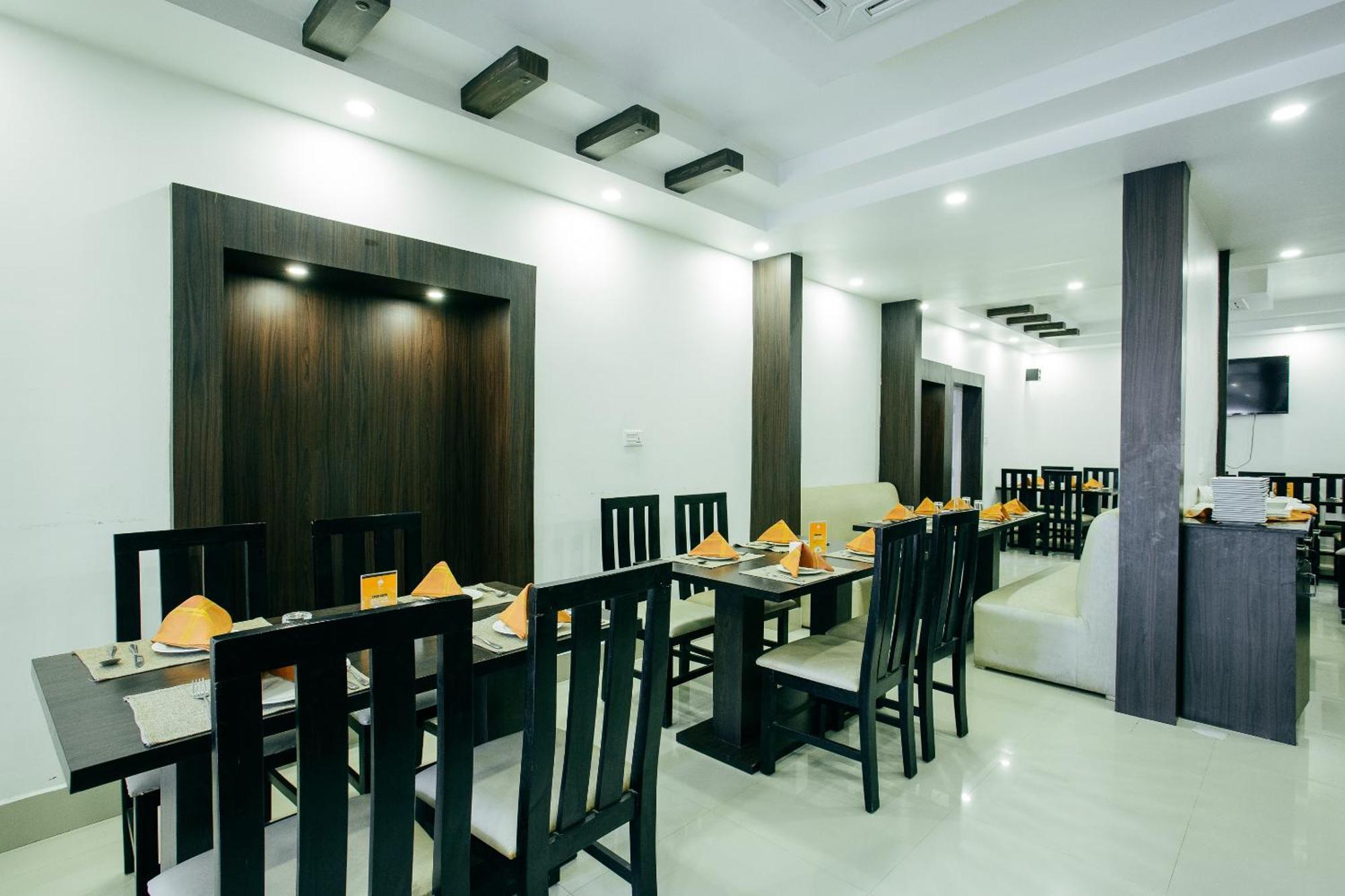 Oyo 11474 Gangaur Regency Boutique Hotel Káthmándú Exteriér fotografie
