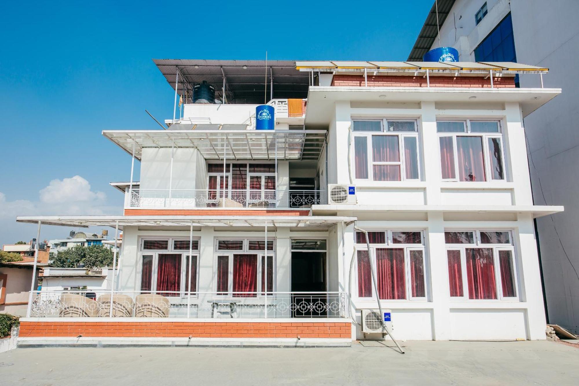 Oyo 11474 Gangaur Regency Boutique Hotel Káthmándú Exteriér fotografie